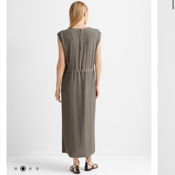 𝅺BNWT Club Monaco Pleated Maxi Dress - Picture 3 of 13
